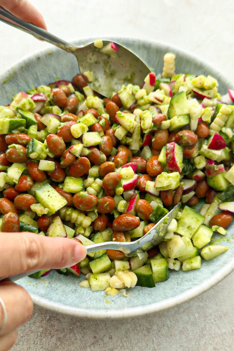 pinto beans salad with corn and mint dressing